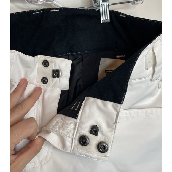Roxy Women's Backyard Dryflight Technology Snow Pants Sz S 10K White Waterproof - Picture 2 of 16